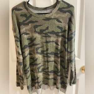 American Eagle Soft & Sexy Camo Top